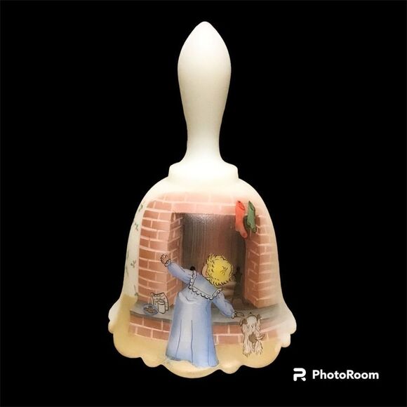 Fenton Christmas Fantasy 1984 “Expectation” Bell - Picture 2 of 10